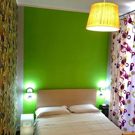 H Boutique 3* Neapel