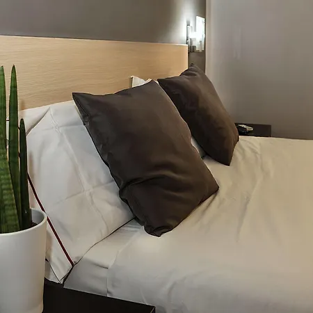 H Boutique 3* Neapel