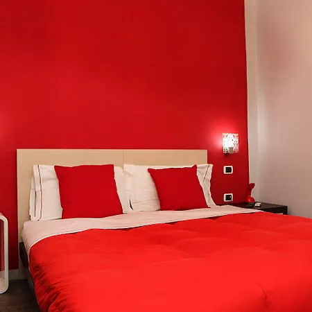 H Boutique נאפולי