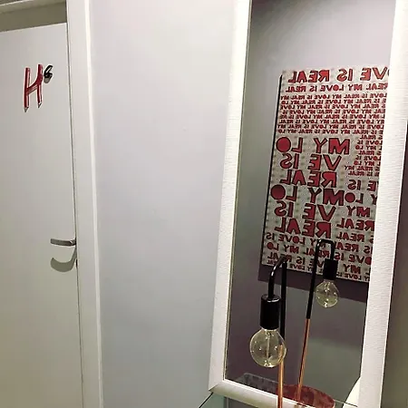 H Boutique 3* Νάπολη
