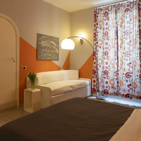 H Boutique 3*