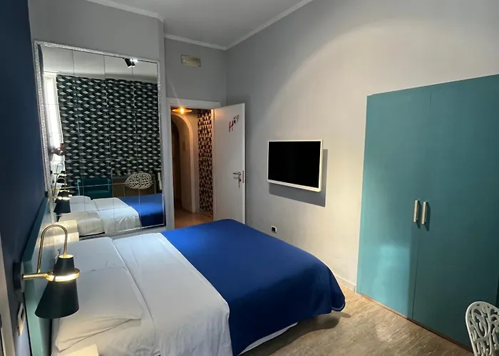 H Boutique 3* Napoli