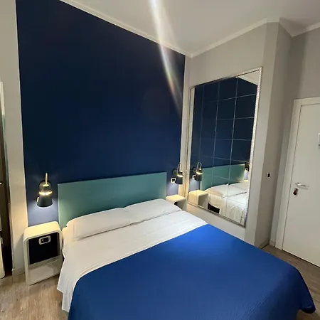 H Boutique Napoli